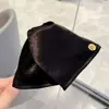 Pinza de Tiburón de Tela de Color Puro con Cierre Triangular de Satén Etiqueta Dorada Coreana Pinza para el Cabello Elegante de Gama Alta para Mujeres