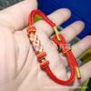 Cuerda de Mano de Flor de Durazno No Tejida Trenza de Ocho Hilos Tejida a Mano Pulsera Portátil con Agujero Grande y Cuentas de Transferencia Dorada Cuerda Libro Rojo para Montar Igual