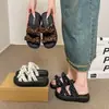 Sandálias de Alta Qualidade 2026 com Solas Grossas, Chinelos Slip-On de Bolinhas, Chinelos de Verão com Laço para Aumentar a Altura para Combinar com Vestidos para Mulheres