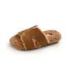 Chinelos de Algodão para Crianças, Chinelos Planos Modernos de Inverno para Usar ao Ar Livre, Novos Chinelos Slip-On Macios para Meninas, Chinelos Peludos para Bebês