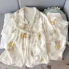 Pijama de Gaze de Algodão com Bojo para Mulheres Modelo Dachshund 2026 Novo Conjunto de Três Peças para Primavera, Outono e Verão