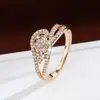 Nuevo estilo coreano lujo ligero alta gama exquisito moda nicho personalidad hueco incrustado circonita anillo de uso diario todo-partido