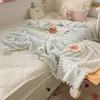 Manta de Terciopelo de Leche Estilo Ins, Manta Gruesa de Coral Fleece para Sofá de Invierno, Manta para Siesta en la Oficina, Manta Pequeña con Pompón