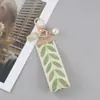 Nuevo Estilo Pequeño Fresco Cinta Coche Aleación Llavero Colgante Creativo Hojas Rayado Perla Accesorios Decoración de Bolsa