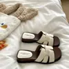 Chinelo Slip-On 2026 Verão Nova Moda Salto Plataforma Bico Quadrado Estiloso Chinelos Casuais Femininos Europeus e Americanos, Super Confortáveis com Solas Grossas para Aumento de Altura