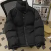 Venta Directa de FábricaChaqueta de Algodón con Cuello Alto para Hombre 8818111 Color Sólido Casual Acolchada de Algodón Chaqueta Tipo Pan Ropa de Pareja Chaqueta de Algodón para Adolescentes