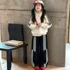 Conjunto de Moletom com Gola Alta Bordado Listrado Novo Outono 2026 para Meninas Calças Largas Listradas Primavera e Outono Calças Casuais Largas