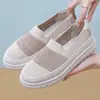 Zapatos de verano para mujer color dopamina con grulla de almohada blanca son refrescantes, cómodos, transpirables, sin cordones, ligeros, de suela gruesa y adecuados para madres