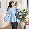 Outono 2026 Estilo Hepburn Simples Gola V Esconde Barriga Camisa Top Estilo Boneca para Gestante Estampa de Leopardo Jacquard Calça de Suporte para Gestante