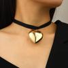 Gargantilla de franela de doble capa con forma de corazón, estilo frío y sencillo, transfronterizo europeo y americano. Collar francés dulce y fresco con forma de corazón.