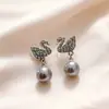 Pendientes de Perla con Forma de Cisne de Moda Versátiles para Mujer Pendientes de Perla Incrustados con Diamantes para Mujer Colgantes para Oreja Pendientes Joyería Exquisito Temperamento Joyería para Oreja