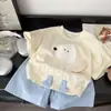 Conjunto de Verão Infantil Novo Fofo de Girafa Manga Curta para Meninos e Meninas Listras Verticais Tecido de Algodão Calça Casual Infantil Conjunto de Duas Peças