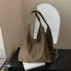 Bolsa Tote Suede Retrô Feminina 2026 Nova Tendência Cor de Outono Mealade Bolsa de Ombro Único Grande Capacidade Bolsa Mãe-Filho