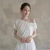 Camiseta Blanca de Falso Dos Piezas sin Hombros de Manga Corta para Mujer, Verano, Diseño Consciente, Nicho, Plisada, Francesa, Top Pequeño Super Bonito