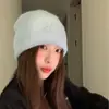 [Sanrio] Hello Kitty Patrón de Diamantes Calientes Mezcla de Piel de Conejo Sombrero Cálido para Frío Invierno Cómodo Moderno Lindo Sombrero