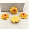 Colorido Brillante Dibujo Animado Flor de Girasol DIY Accesorios de Resina Pasador Accesorios para el Cabello Funda de Teléfono Móvil Hebilla de Zapato Accesorios Material