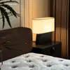 Lámpara de Mesa de Diseño Vintage 2026, Talla de Madera de Alta Calidad, Lámpara de Lectura de Noche para Dormitorio Escritorio, Iluminación Ambiental