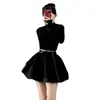 Falda Negra Corta Ajustada con Cuello Medio Alto de Otoño e Invierno con un Vestido Elegante de Estilo Princesa con Mangas Abullonadas para Mujer