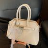 2025 Nuevo Bolso Pequeño Súper Popular para Mujer Primavera y Verano Lindo Bolso Bandolera de un Hombro Casual Diseño Nicho Bolso Satchel Bolso Kelly
