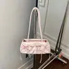 Bolso de axila de moda de nicho para mujer de gran capacidad, nuevo modelo de principios de otoño de 2026, alto valor estético, bolso cuadrado pequeño de un solo hombro de color sólido