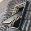 Tragaluz de ventilación de extracción de humo eléctrico Translable Habitación con luz solar Tejado inclinado Puertas y ventanas Tragaluz grande Translable Tragaluz de aleación de aluminio con control remoto