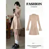 Vestido de punto blanco de cuello alto, estilo invierno, capa interior para mujer, de manga larga, vestido corto de otoño e invierno, estilo old money