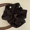 Scrunchie de Cetim com Rebites e Pérolas Estilo Coreano Novo para Mulheres, Prendedor de Coque de Alta Qualidade, Elástico de Cabelo Extra Grande