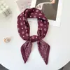 Lenço Quadrado de Seda Retrô Coreano com Estampa Paisley e Toque de Luxo, Combinado com uma Camisa, Lenço Quadrado Versátil para Cintura, Xale, Protetor de Pescoço