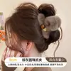 Elegante pinza para el pelo de felpa para mujer, nuevo diseño 2026, adecuada para volumen de cabello medio, perfecta para crear un moño en la parte posterior de la cabeza, accesorio para el cabello estilo pinza de tiburón