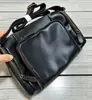 Bolso cruzado de cuero genuino para hombre, Bolso de hombro casual portátil versátil, Bolso para iPad para el trabajo con múltiples bolsillos, Transfronterizo