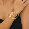 Pulsera Abierta Grande con Forma de Máscara Facial Humana Abstracta para Mujer, Moderna y Versátil