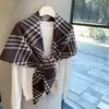 Cachecol Xale Triângulo Xadrez Britânico Feminino Outono Inverno Cachecol Quente de Alta Qualidade Versátil Cardigan de Tricô Externo Aquecedor de Pescoço