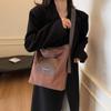 Bolsa Tote de Camurça Coreana 24 Nova Bolsa Atmosfera Marrom Escuro Simples Cor Pura Grande Capacidade Bolsa Feminina Atacado