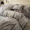 Otoño e Invierno Nuevo Juego de Cama de Algodón Cepillado 60s de Cuatro Piezas Algodón Puro Todo Algodón Engrosado Cálido Estampado Funda de Edredón Suave Suministros