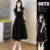 Vestido Preto Sem Mangas com Gola Quadrada e Manga Pequena Babado Estilo Francês Verão Feminino para Figura Pequena Magro Elegante Comprimento Médio Saia Nova