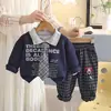 Conjunto de Moda para Bebé Niño Primavera y Otoño 2026 Nuevo Sudadera con Corbata Infantil Otoño Manga Larga Conjunto de Dos Piezas Venta al por Mayor