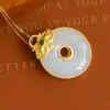 Collar con colgante de hebilla de paz huaigu de jade blanco Hetian de Xinjiang natural, anillo plano blanco grasa de oveja incrustado en plata s925