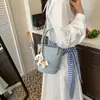 Bolso de Mano de Moda para Mujer 2026 Nuevo Estilo Bolso de Hombro de Cuero Granulado a la Moda Bolso Cruzado de Nicho de Moda