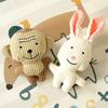 Venta al por mayor de fábrica mascota maíz terciopelo resistente a las mordeduras molares felpa auto-hi oso de peluche perro gato juguete sonoro suministros