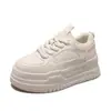 Sapatos Femininos Mais Vendidos Aumentadores de Altura Sapatos Brancos Primavera 2026 Novos Sapatos Casuais de Plataforma com Solado Grosso Nicho Original Versátil Sapatos de Lona