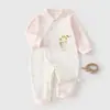 Macacão de Bebê Estilo Primavera e Outono com Abertura Lateral, Roupa para Recém-Nascido, Camada Base Sem Costura de Algodão Puro, Macacão de Bebê para Outono e Inverno