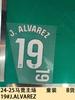 24-25 Atlético de Madrid Home Roupa Infantil Produtos B 19#J.ALVAREZ Número da Camisa Estampagem de Letras Número Impressão por Transferência Térmica