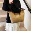 Bolsa de Sentido de Alta Gama de Comercio Exterior Bolso de Mujer 2025 Verano Nuevo Bolso Tote Retro de Moda Bolso de Mano Casual de Moda