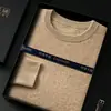 Suéter Masculino de Cashmere 2026 Gola Redonda Outono/Inverno Novo Estilo Cor Sólida Malha Amiga da Pele Para Jovens e Meia-Idade Camada Base Suéter Fino