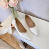 8510 Huidong Yixin Da Elegantes Zapatos Planos de Estilo Hada con Punta Aguda y Boca Baja Tachonados para Mujer