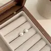 Aretes de Perla Rosa para Mujer 2025 Nuevo Estilo Popular Aretes Suaves Modernos Elegantes Aretes de Alta Gama