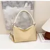 Bolsa de Almohada de Cuero Nubuck Retro para Otoño e Invierno Nueva Transfronteriza de Gran Capacidad para Viajes Diarios Bolso de Hombro para Axila Bolso de Mano de Moda para Mujer