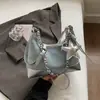 Bolsa de Mezclilla Nueva de Nicho Primavera y Verano 2026 para Mujer, Bolso de Hombro, Bolso de Axila, Bolso Cruzado de Moda y con Estilo para el Trabajo
