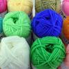 Ovillo Pequeño de Algodón Leche de Cuatro Hilos 25g, Hilo de Algodón Coreano de Cuatro Hilos para Tejer Muñecas de Bebé, Hilo de Venta Caliente Transfronterizo para Crochet