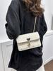 Bolsa Pequena Quadrada de Ombro Feminina Dia dos Namorados Transfronteiriça 2024 Nova Moda Versátil Nicho Coração de Menina Bolsa de Presente